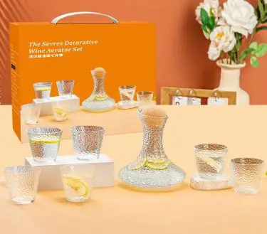 European-Style Crystal Glass Decanter Set