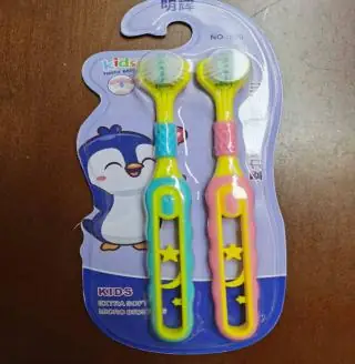 Kids' Toothbrush 2-Pack